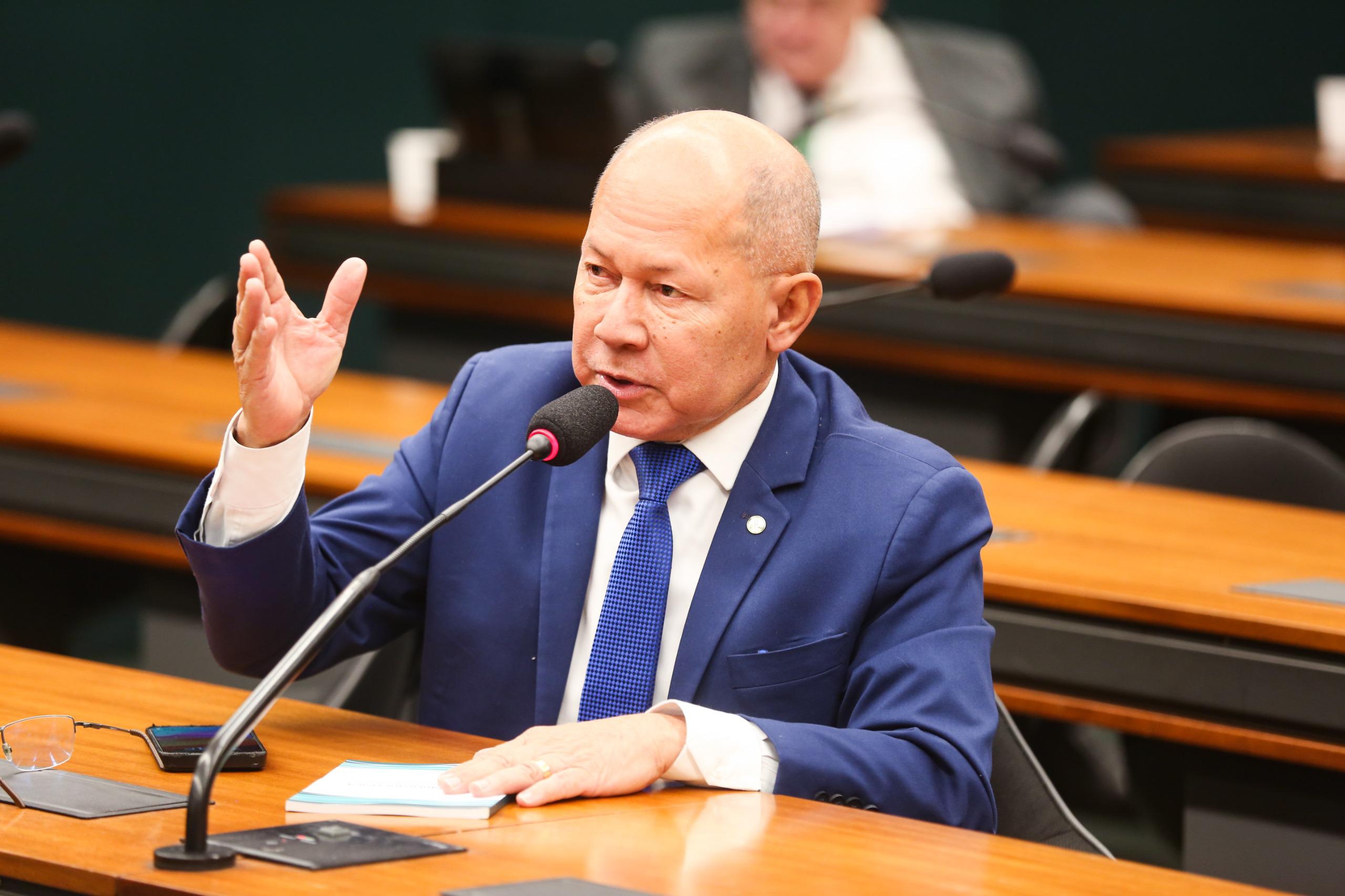 Coronel Chrisóstomo questiona ministro de Minas e Energia sobre alto custo da energia em Rondônia